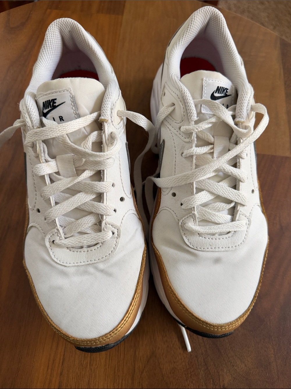 Nike Air Max SC White Sneakers with Gold Trim - Picture 2 of 10